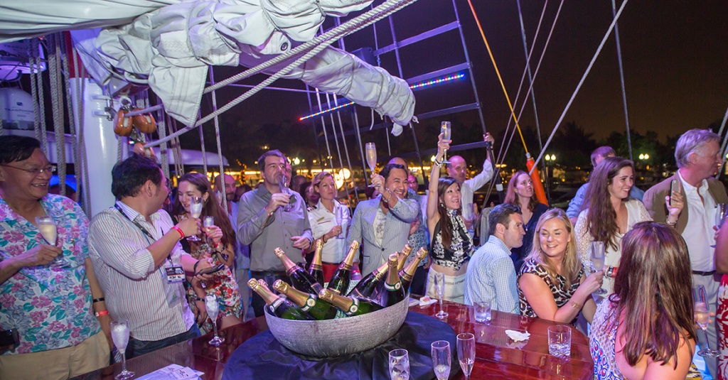 Unique Corporate Event Ideas | Luxury Dine & Sail Singapore