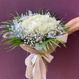 TIMELESS WHITE ROSES BOUQUET