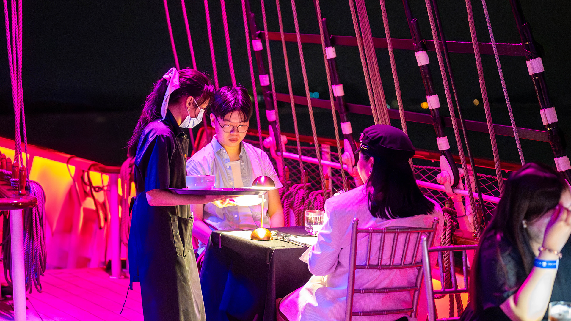 Gastronomic Sunset Sail with Hai Tien Lo at Pan Pacific Singapore_4
