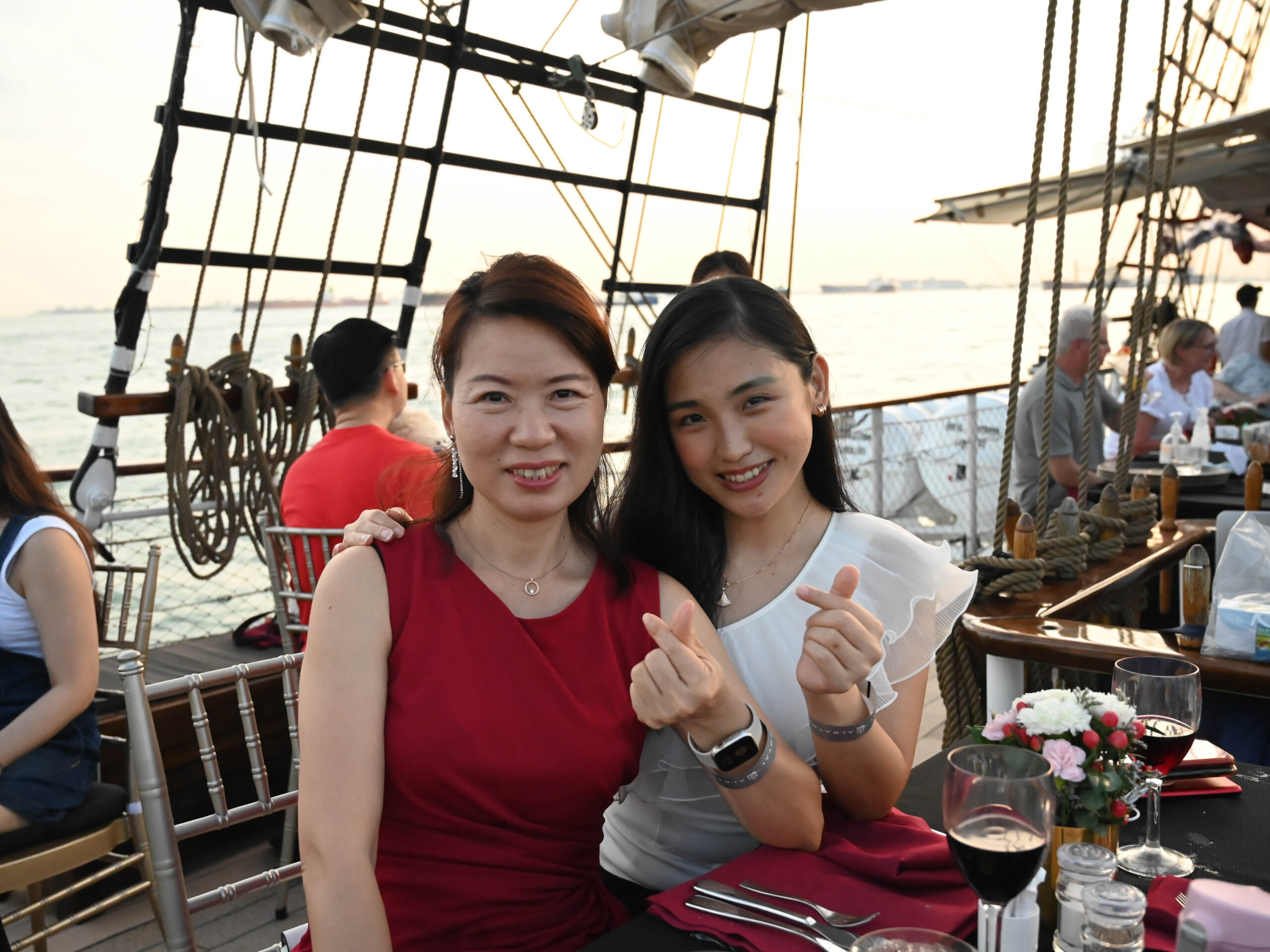 Royal Albatross luxury tall ship Mother's Day dinner cruise Singapore 2026_2