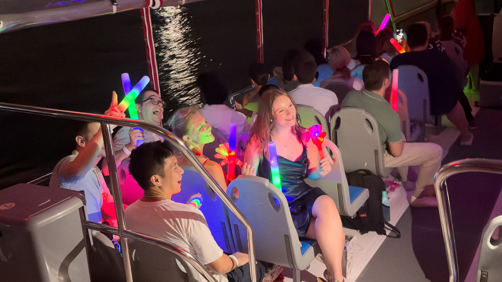 The Best Place to Watch NYE Fireworks in Singapore: Countdown to 2026_4